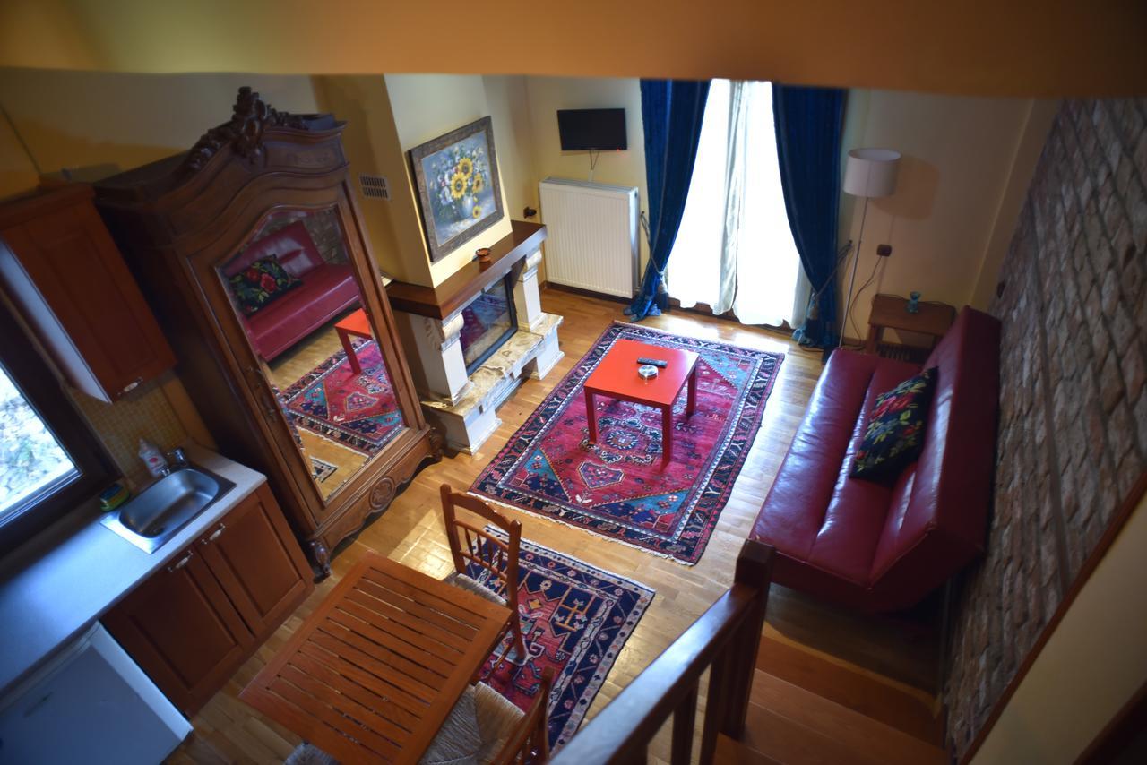 Santa Marina Guesthouse Loutraki  Exterior photo
